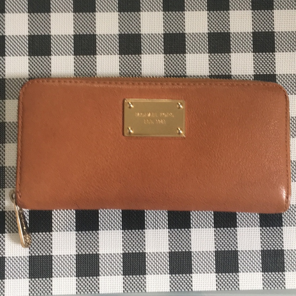 Michael Kors wallet